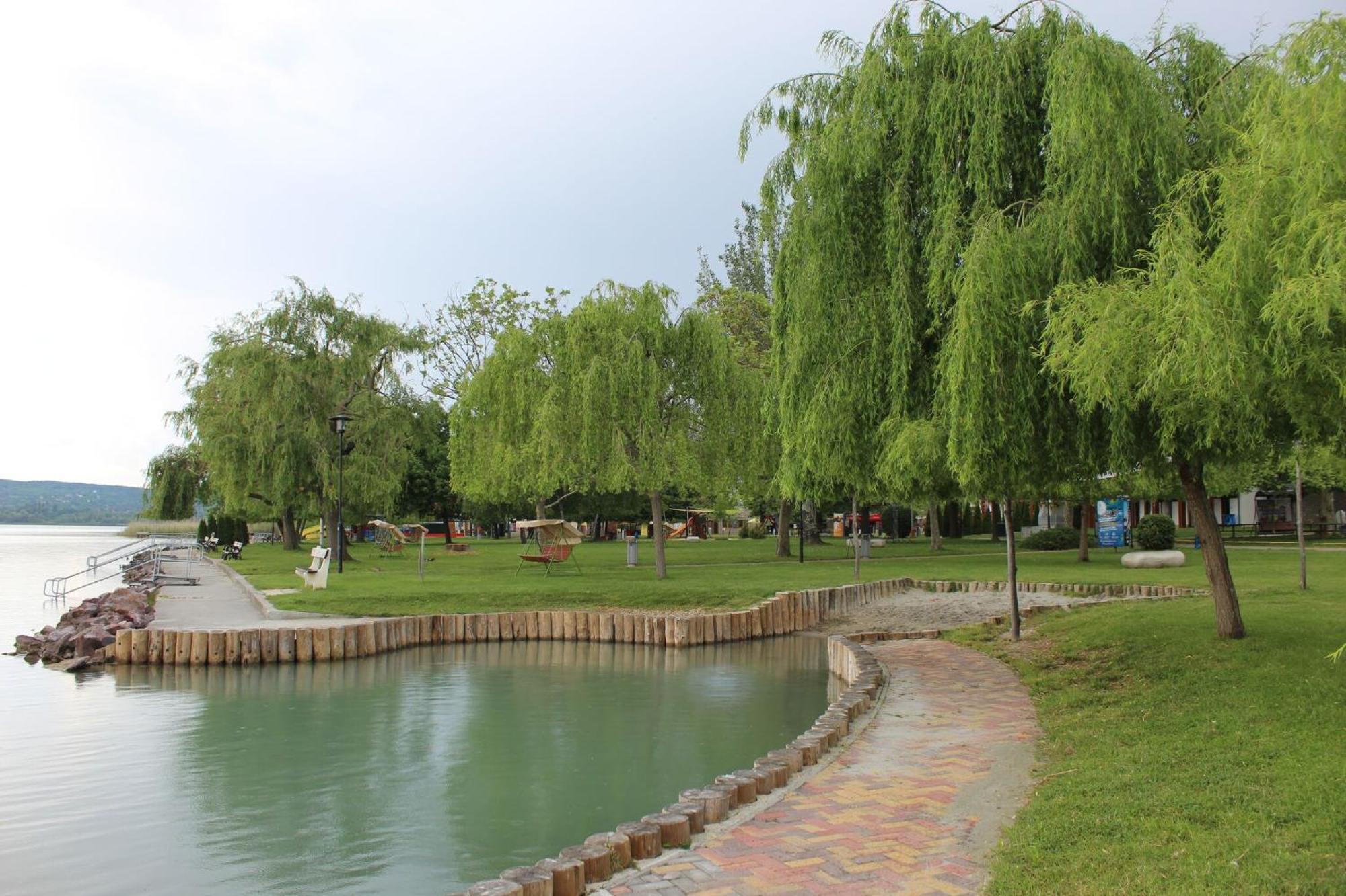 Csodakertes Kishaz Balatonfuzfon Экстерьер фото